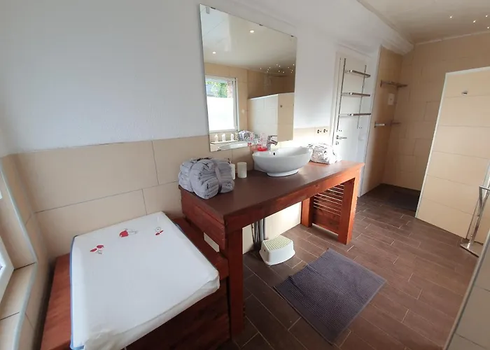 別荘 Satzvey Monteurshaus 3 Sz, Einzelbetten, Mechernich, Kall, Rheinbach, Koeln, Bonn Gebiet